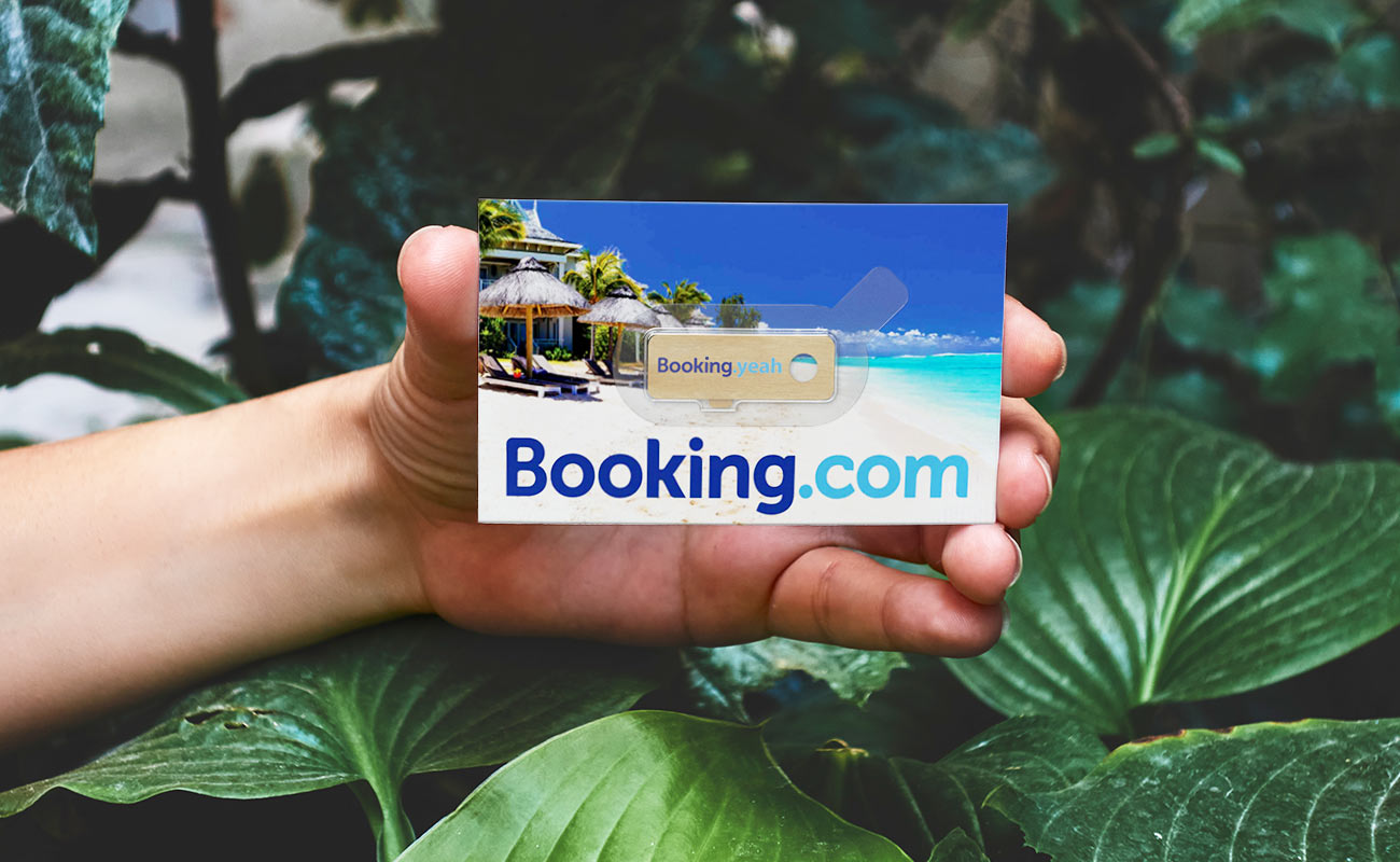 Canopy - Znakowane drewniane zaślepki na kamery  gallery thumbnail