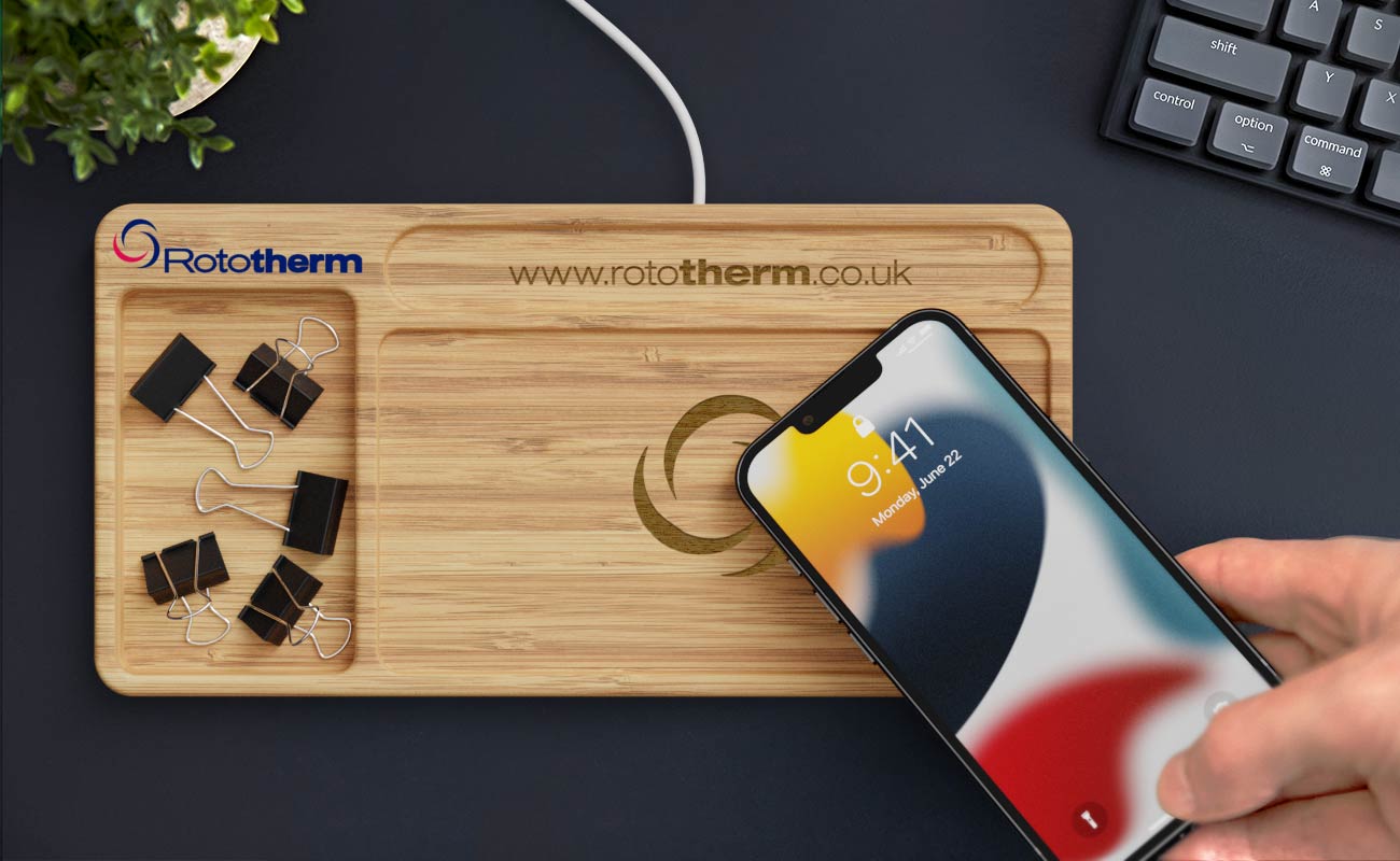 EcoDesk - Spersonalizowana ładowarka bezprzewodowa gallery thumbnail