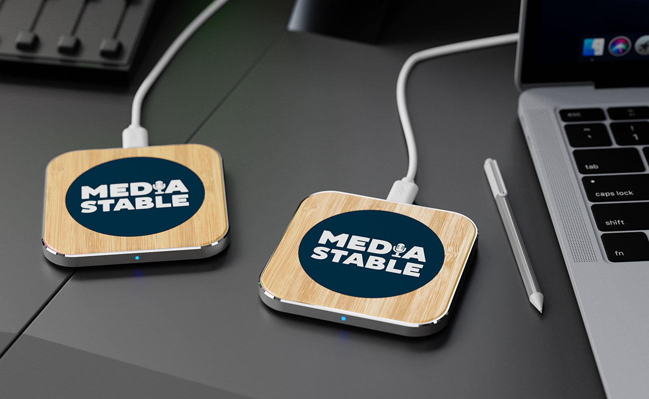 Savanna - Spersonalizowana ładowarka bezprzewodowa z bambusa gallery thumbnail