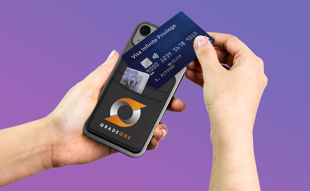 Vault - spersonalizowane etui portfel do smartfona gallery thumbnail